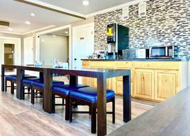 Americas Best Value Inn Suites & Studios Blytheville by Sonesta 3