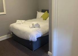 The Turf Hotel 5