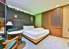 B&B HOTEL 3