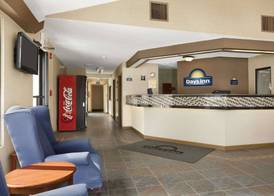Days Inn by Wyndham Middletown 2
