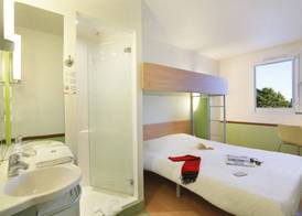 Hotel Ibis Budget Cosne Sur Loire 4
