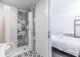 AYZ Ulises - Auto check-in property 4