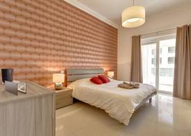 Seaview Apartment In Fort Cambridge, Sliema by Buena Vista 5