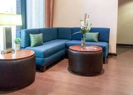 Comfort Suites Regency Park 4