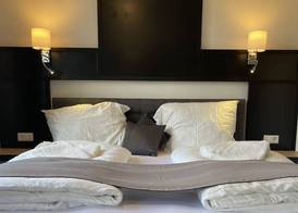 Yebs Hotel 5