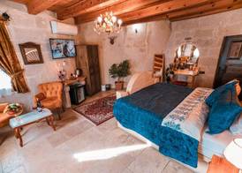 Zeus Cave Suites 4