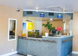 Days Inn by Wyndham Redwood City 3