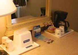 Travelodge by Wyndham San Francisco Airport North 5