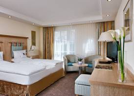 MAXIMILIAN Grand Hotel 5
