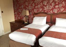 Ramnee Hotel 4