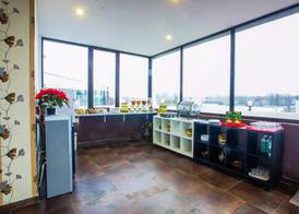 Hotel Charter Otopeni 2