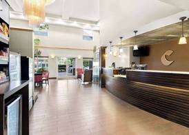 Comfort Suites Portland Airport 3