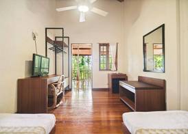The Strand Boutique Resort 3