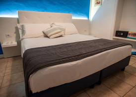 Baron Beach Hotel 4