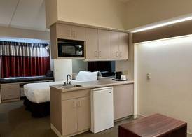Microtel Inn & Suites by Wyndham Bloomington MSP Airport 5