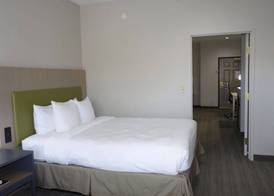 Country Inn & Suites by Radisson, Round Rock, TX 5