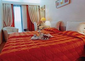 The Park Hotel Piraeus 4