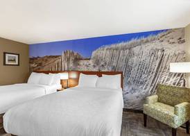 Clarion Pointe Racine - Mount Pleasant 4