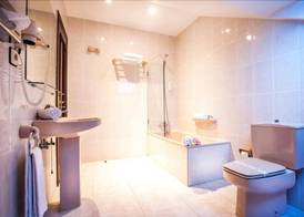 Hotel Don Pepe Ria 4