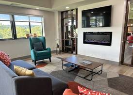 Comfort Suites Bloomsburg 3