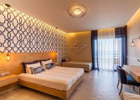 Sirens Beach Hotel 5