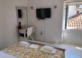 Athos Guesthouse 2
