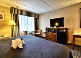 Howard Johnson by Wyndham Bangor 4