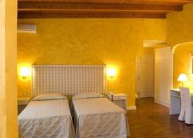 Park Hotel Villaferrata 5