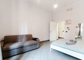 Downtown Rooms 5