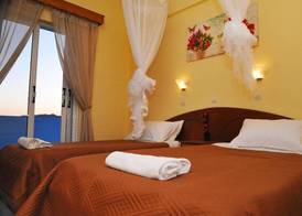 Agios Georgios - 2 Beds - Sleeps 4 - Free Parking 2