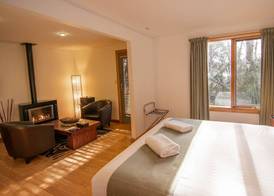 Lake St Clair Lodge 2