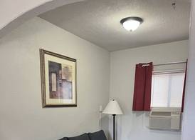 Arizona 9 Motor Hotel 4