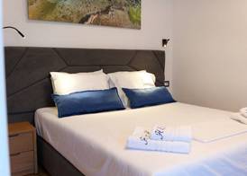 Hilltop Heaven Hotel 5