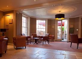 Uno Hotel Rose and Crown Tonbridge 3