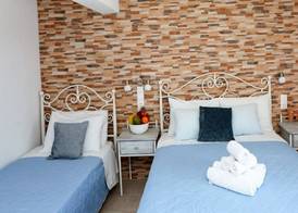 Hotel Kastro 4