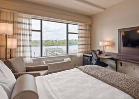 Best Western Plus Coastline Inn 4