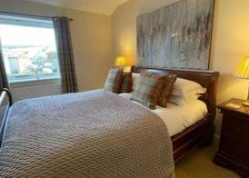 OYO Cocketts Hotel 5