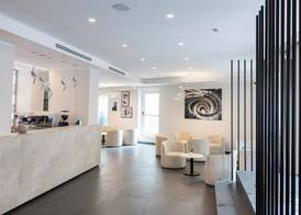 J Maluni City Hotel 3