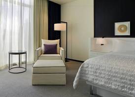 Le Méridien Dubai Hotel & Conference Centre 4