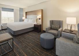 Holiday Inn & Suites MAPLE GROVE NW MPLS-ARBOR LKS by IHG 5