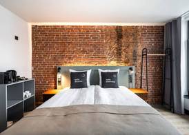 Limehome Amsterdam Leidsekruisstraat 5