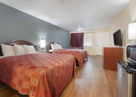 Econo Lodge Thomaston 5