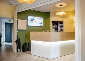 Brit Hotel L'Arrivée Guingamp 2