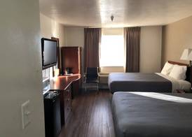 Ameri-Stay Inn & Suites 3