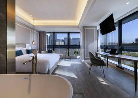 Mercure Hangzhou Xixi Wetland 3