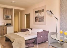 Ona Marbella Inn 5