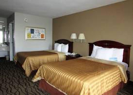 Days Inn & Suites by Wyndham Fort Valley 5