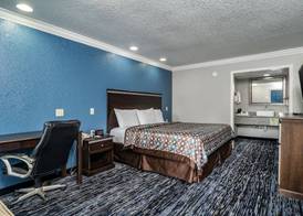 Gator Town Inn 5