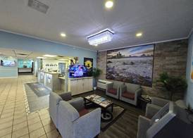Days Inn by Wyndham Livonia Canton Detroit 4