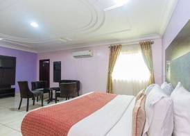 Royal Terrace Hotel & Towers 5